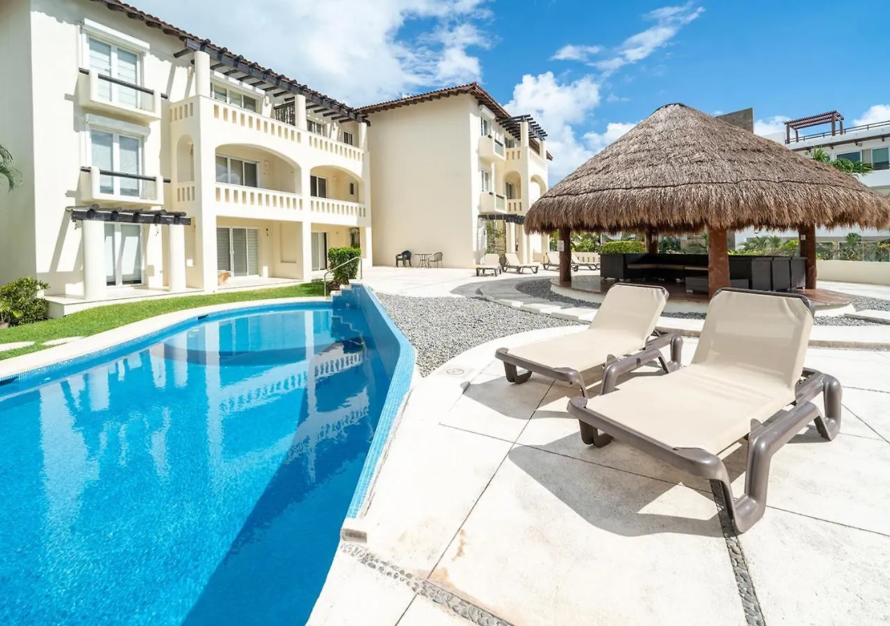 Condo Sol 6 - 3 Bedroom Condo Only 1 Block From Coco Beach - At Luna Maya Condos 신데 델 카르멘 아파트