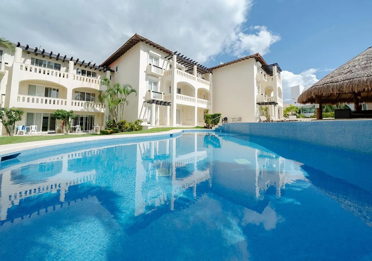 Condo Sol 6 - 3 Bedroom Condo Only 1 Block From Coco Beach - At Luna Maya Condos Playa del Carmen