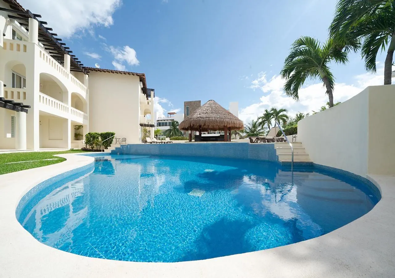 Condo Sol 6 - 3 Bedroom Condo Only 1 Block From Coco Beach - At Luna Maya Condos Playa del Carmen